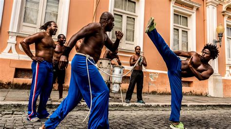 braziliaanse vechtdans|Capoeira: Brazil’s Mesmerizing Dance of Combat